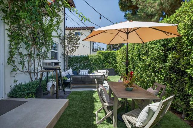 3918 W 242nd Street, Torrance, CA 90505