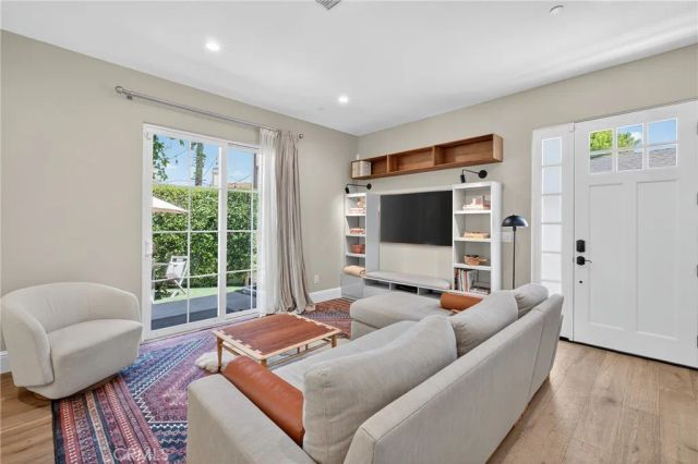 3918 W 242nd Street, Torrance, CA 90505