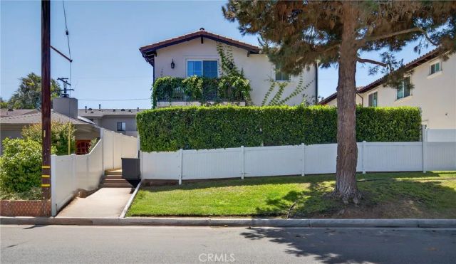 3918 W 242nd Street, Torrance, CA 90505