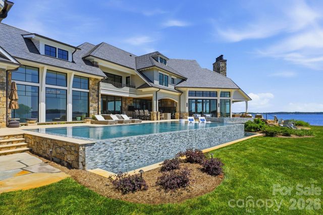 8515 Norman Estates Drive, Denver, NC 28037