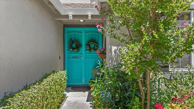 253 W Shasta Ave, Ripon, CA 95366