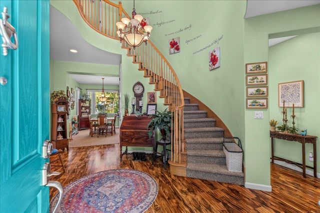 253 W Shasta Ave, Ripon, CA 95366