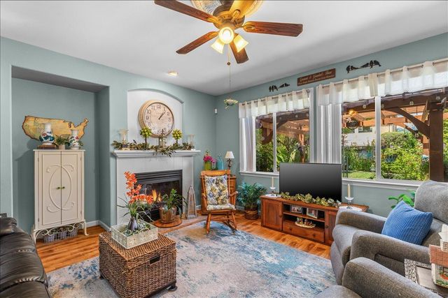 253 W Shasta Ave, Ripon, CA 95366