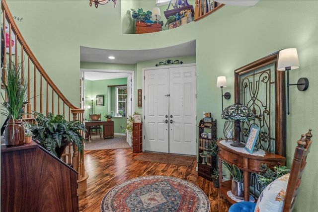 253 W Shasta Ave, Ripon, CA 95366