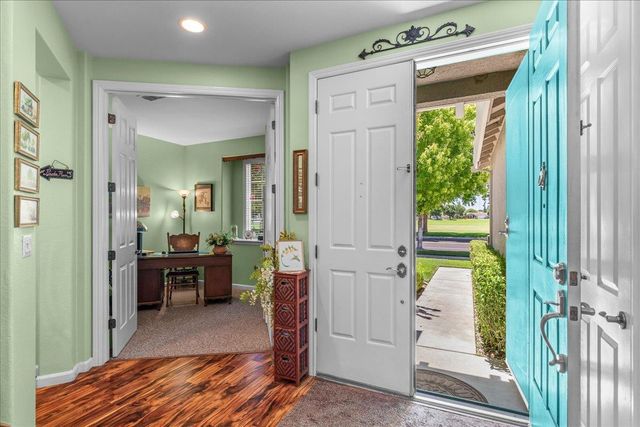 253 W Shasta Ave, Ripon, CA 95366