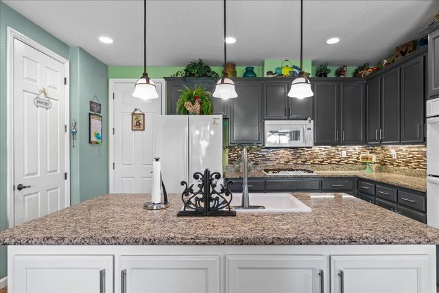 253 W Shasta Ave, Ripon, CA 95366