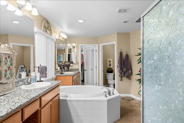 253 W Shasta Ave, Ripon, CA 95366