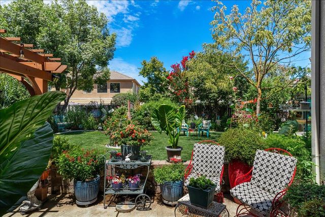 253 W Shasta Ave, Ripon, CA 95366