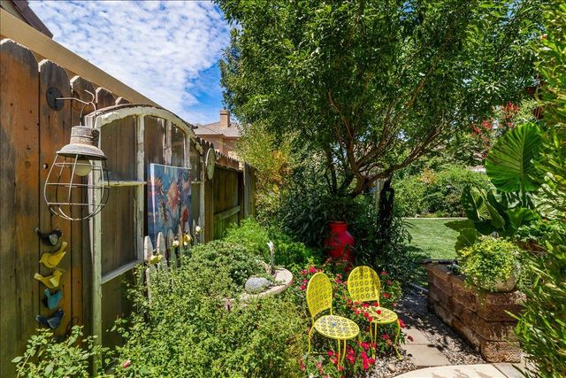 253 W Shasta Ave, Ripon, CA 95366
