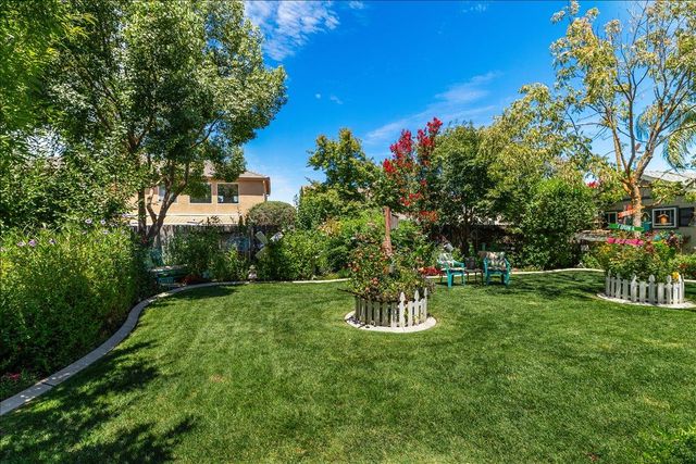 253 W Shasta Ave, Ripon, CA 95366