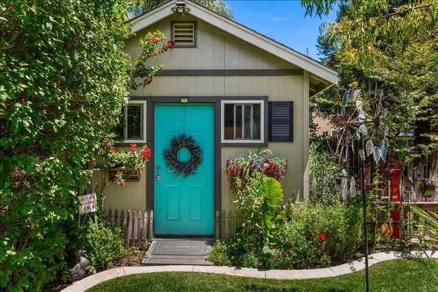 253 W Shasta Ave, Ripon, CA 95366