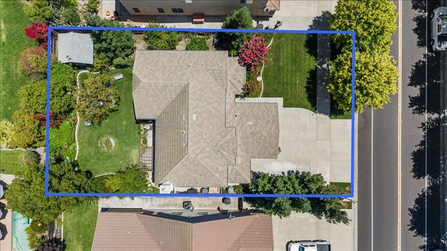 253 W Shasta Ave, Ripon, CA 95366