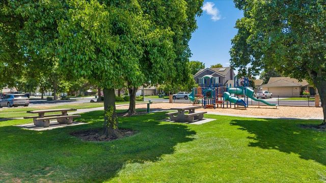 253 W Shasta Ave, Ripon, CA 95366