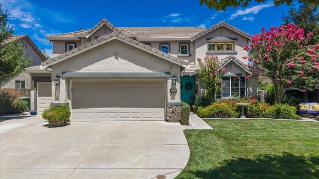 253 W Shasta Ave, Ripon, CA 95366