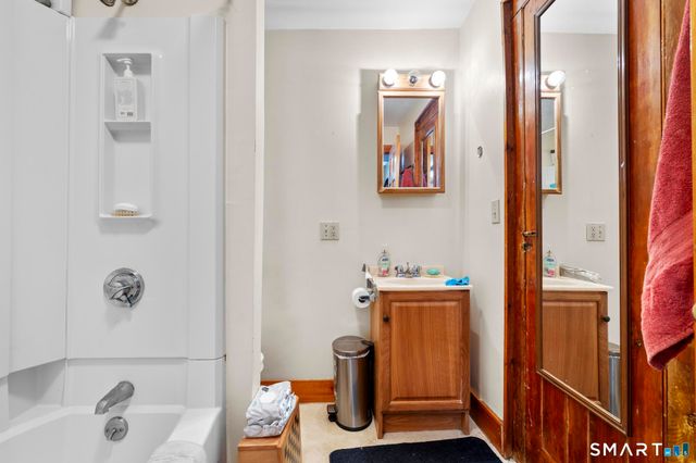 170 Main Street, Deep River, CT 06417