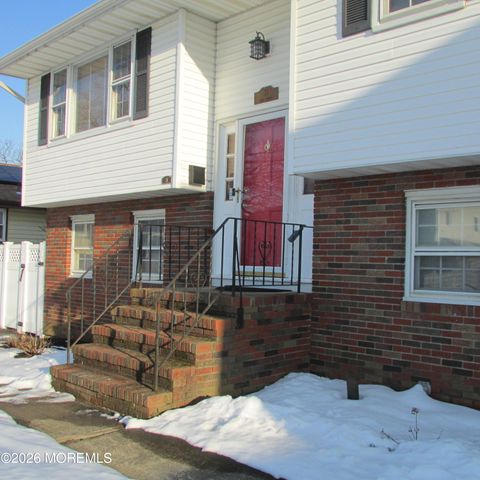 31 Pine Street, Keyport, NJ 07735