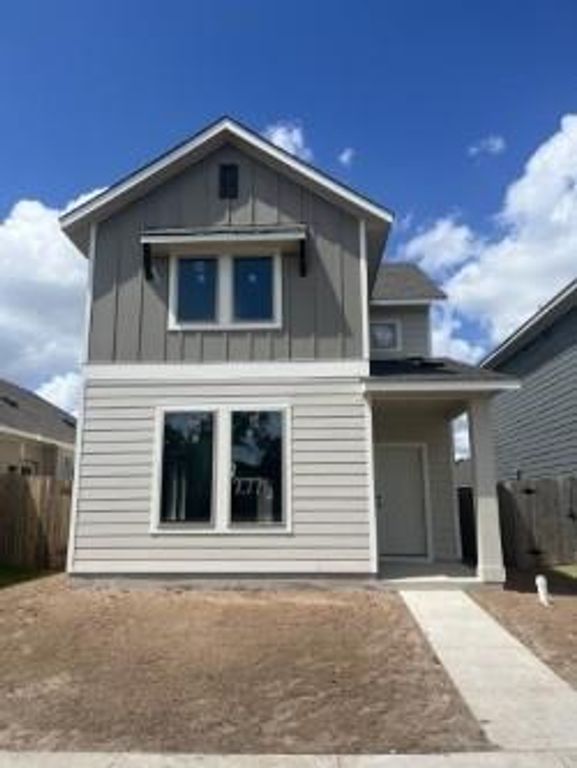 2776 Brand Iron DR, San Marcos, TX 78666
