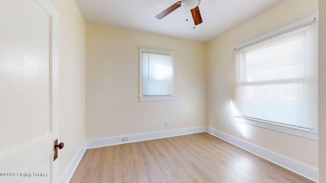 1510 Clara Ave, Louisville, KY 40215