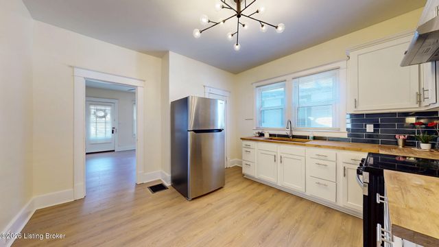 1510 Clara Ave, Louisville, KY 40215