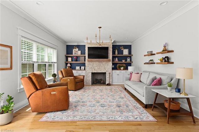 223 Fearrington Drive, Kernersville, NC 27284