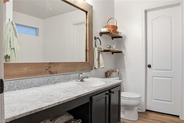 3714 Bridlepath LN, Suffolk, VA 23435