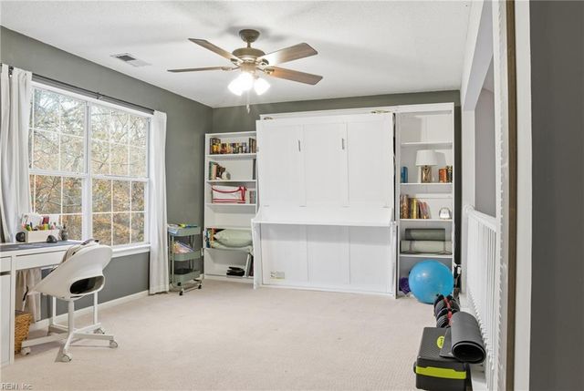 3714 Bridlepath LN, Suffolk, VA 23435