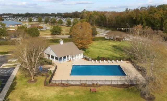 3714 Bridlepath LN, Suffolk, VA 23435