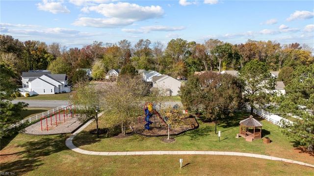 3714 Bridlepath LN, Suffolk, VA 23435