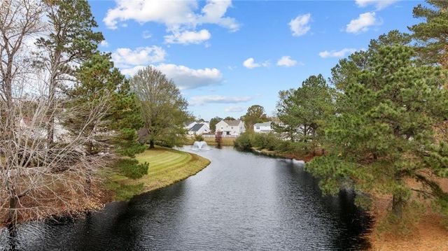 3714 Bridlepath LN, Suffolk, VA 23435