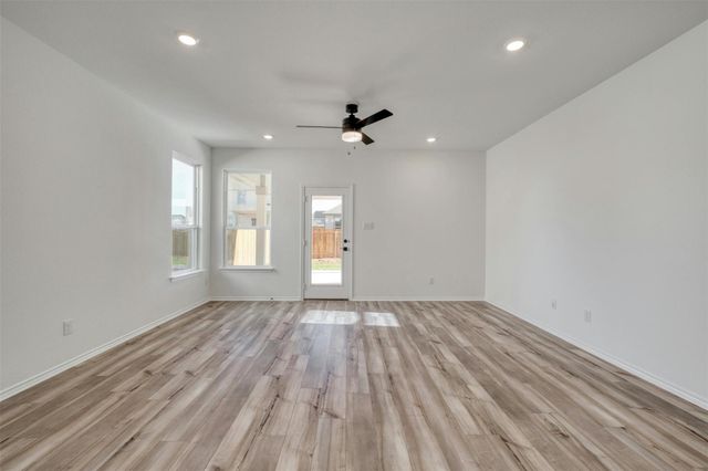 1624 River Plateau DR, Leander, TX 78641