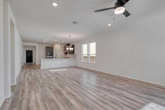 1624 River Plateau DR, Leander, TX 78641