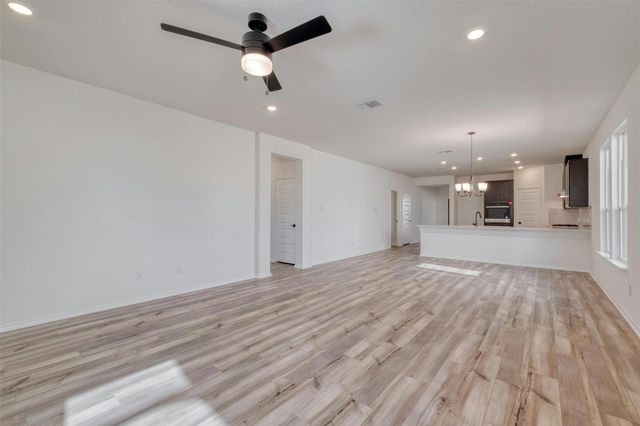 1624 River Plateau DR, Leander, TX 78641