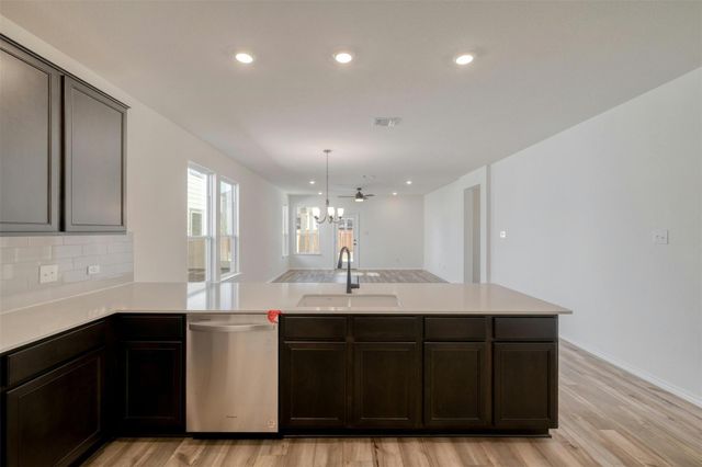 1624 River Plateau DR, Leander, TX 78641