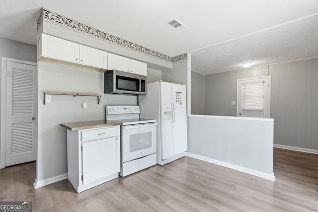 4 Lucian Circle, Savannah, GA 31406
