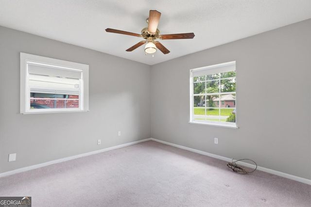 4 Lucian Circle, Savannah, GA 31406