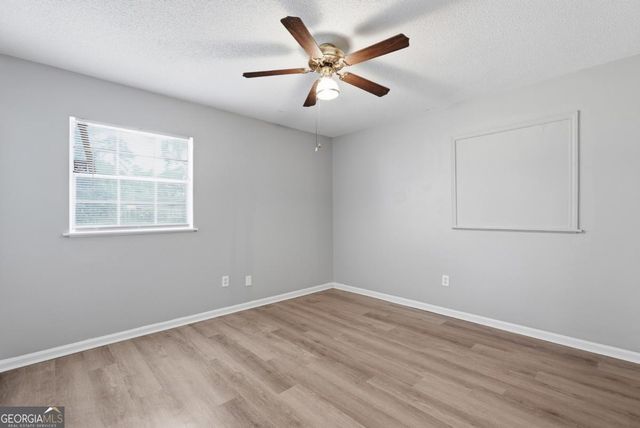 4 Lucian Circle, Savannah, GA 31406