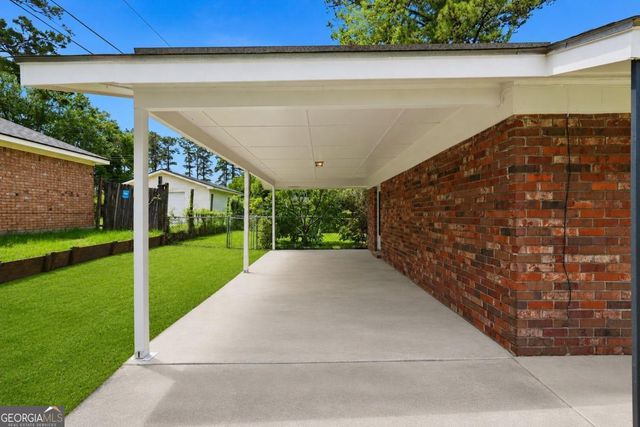 4 Lucian Circle, Savannah, GA 31406