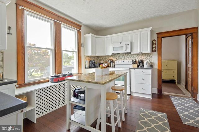 2948 EDGEWOOD AVE, Parkville, MD 21234