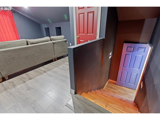 1012 E FOOTHILLS Dr, Newberg, OR 97132