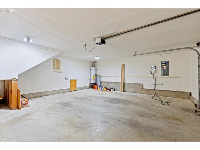 1012 E FOOTHILLS Dr, Newberg, OR 97132