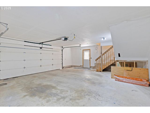 1012 E FOOTHILLS Dr, Newberg, OR 97132