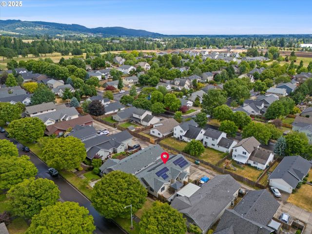 1012 E FOOTHILLS Dr, Newberg, OR 97132