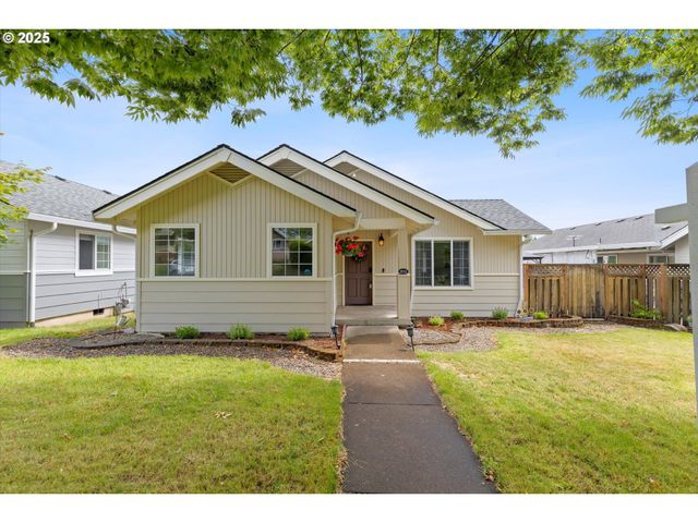 1012 E FOOTHILLS Dr, Newberg, OR 97132