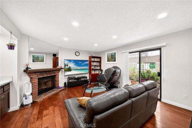 14928 Halldale 19, Gardena, CA 90247