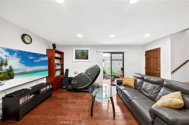 14928 Halldale 19, Gardena, CA 90247
