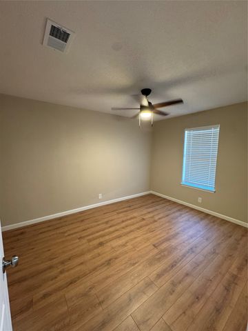 614 W Woodard Street, Denison, TX 75020