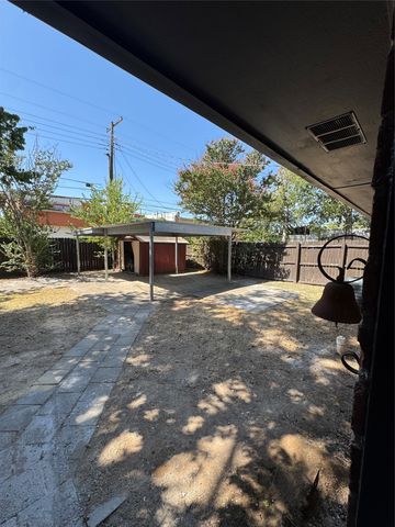 614 W Woodard Street, Denison, TX 75020