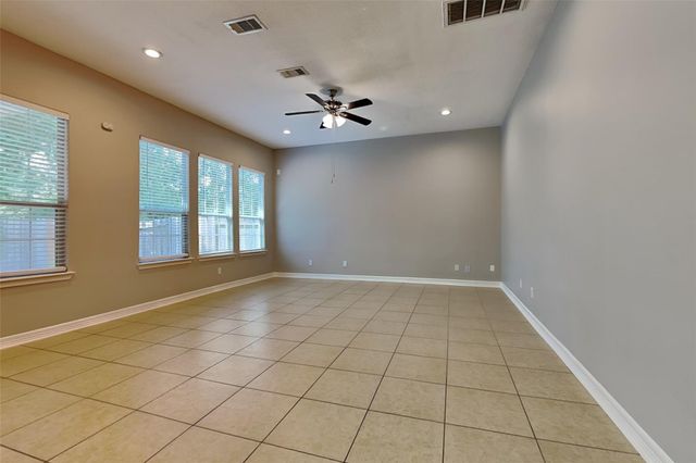 10212 Stone Gate Drive, Conroe, TX 77385