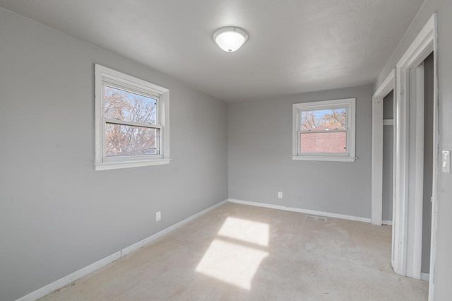 725 N IRWIN AVENUE, Green Bay, WI 54302