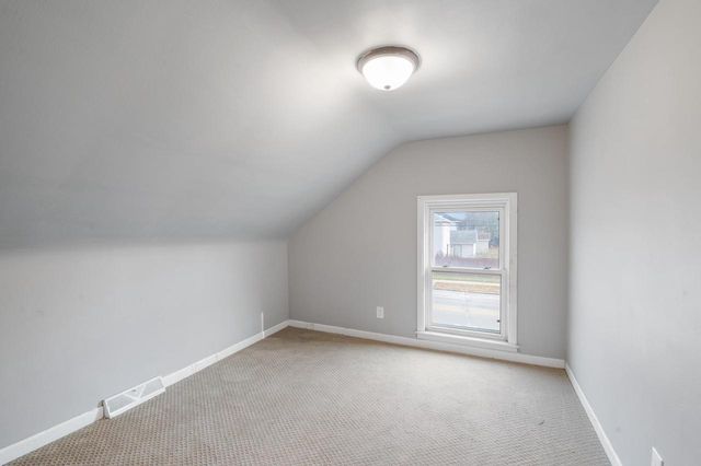 725 N IRWIN AVENUE, Green Bay, WI 54302